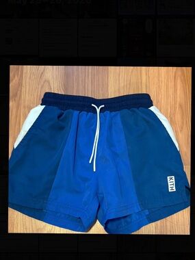 Kith Kids Blue and White Colorblock Swim Shorts-Extra small 4/5